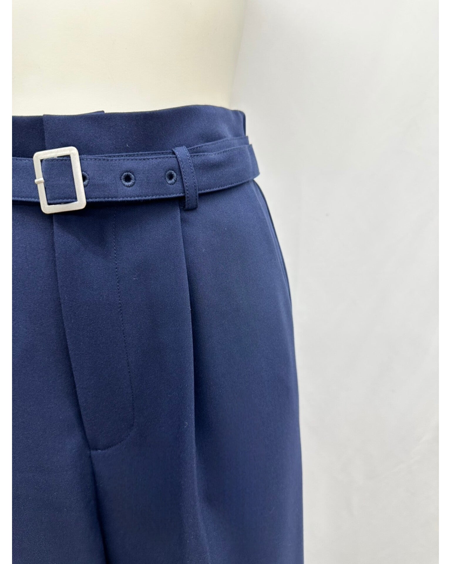 タック ワイドストレートパンツ