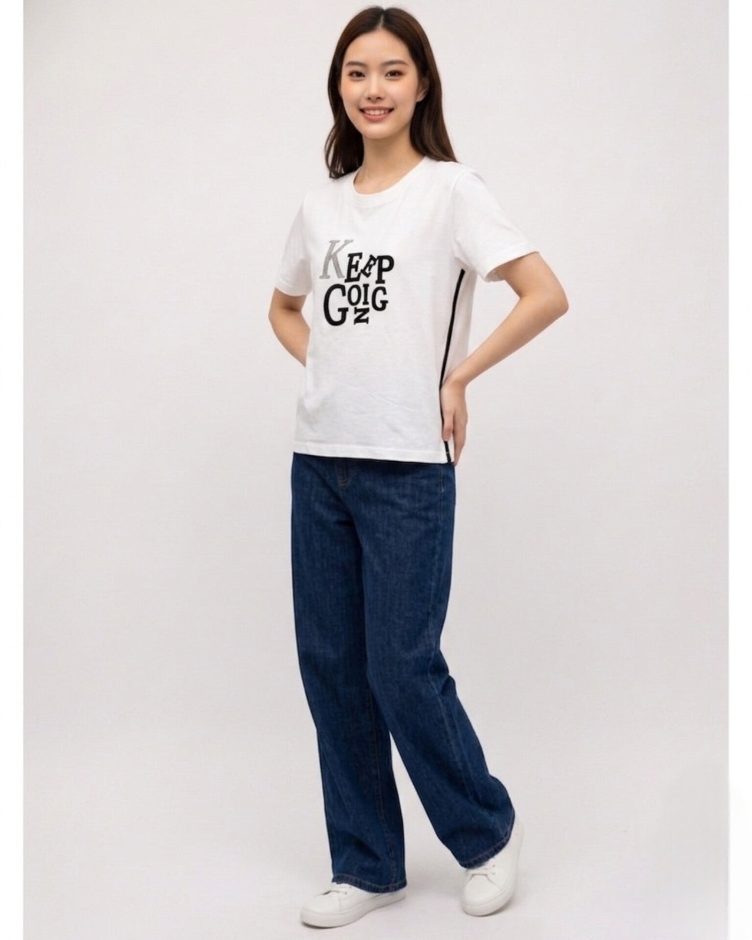 ロゴTシャツ