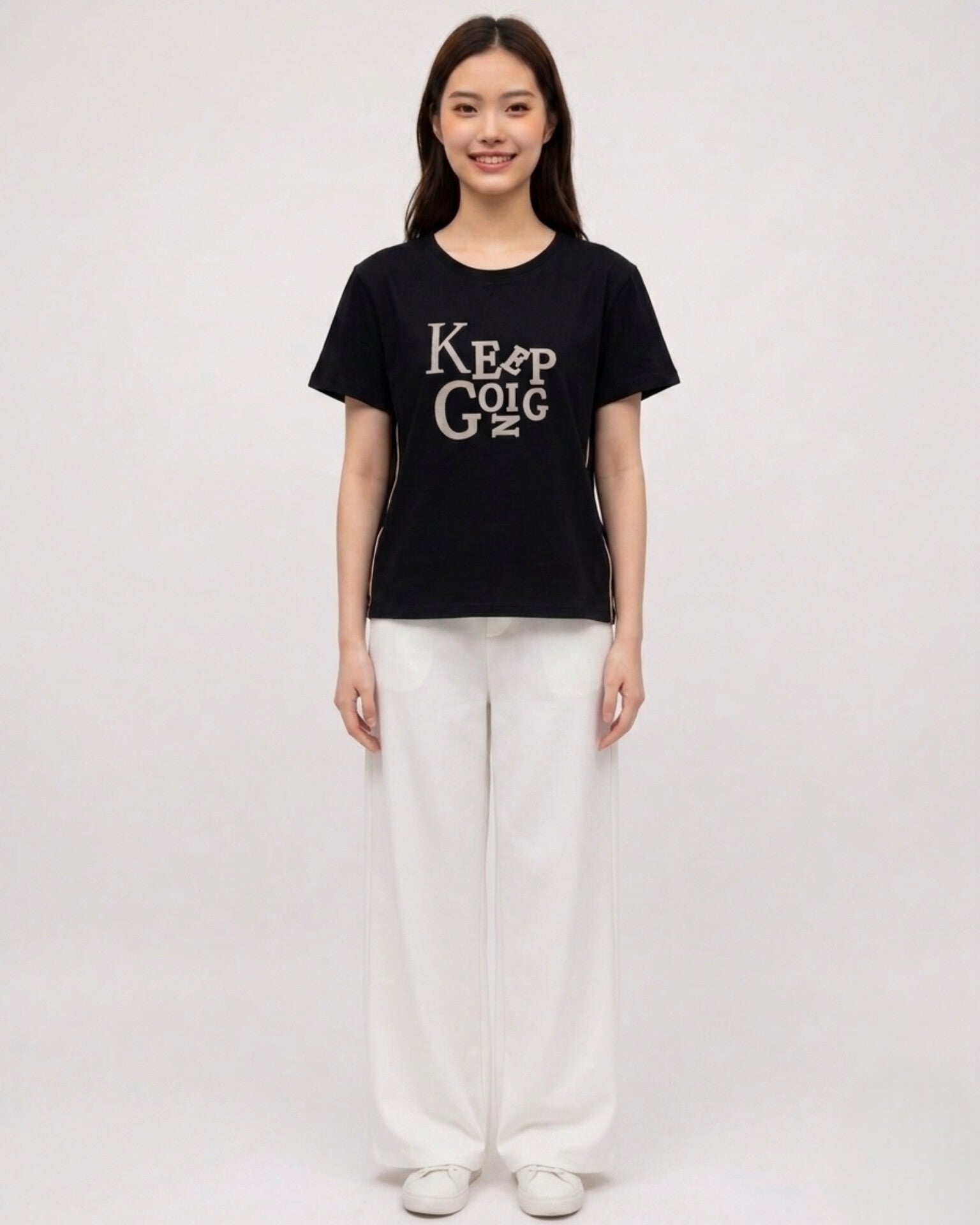 ロゴTシャツ